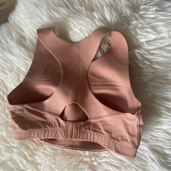 CHANTELLE High Neck Low Impact Wirefree Sports Bra SZ M Foundation 2945 - Picture 6 of 8